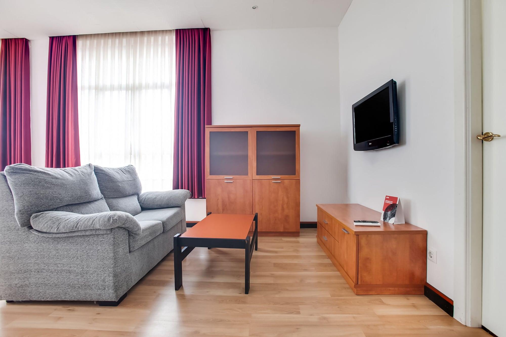 Oyo Hotel Parque Empresarial Aviles Ngoại thất bức ảnh