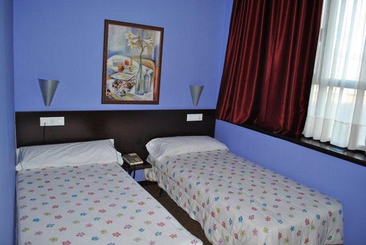 Oyo Hotel Parque Empresarial Aviles Ngoại thất bức ảnh