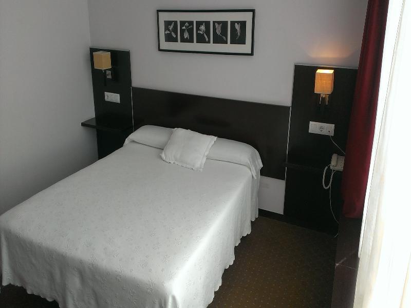 Oyo Hotel Parque Empresarial Aviles Ngoại thất bức ảnh